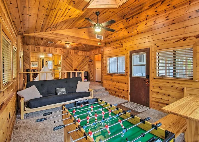 Bring A Pet: W/ Game Room!